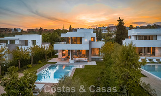 New modern detached luxury villas for sale on the New Golden Mile, between Marbella and Estepona. Ready to move in. 43100 
