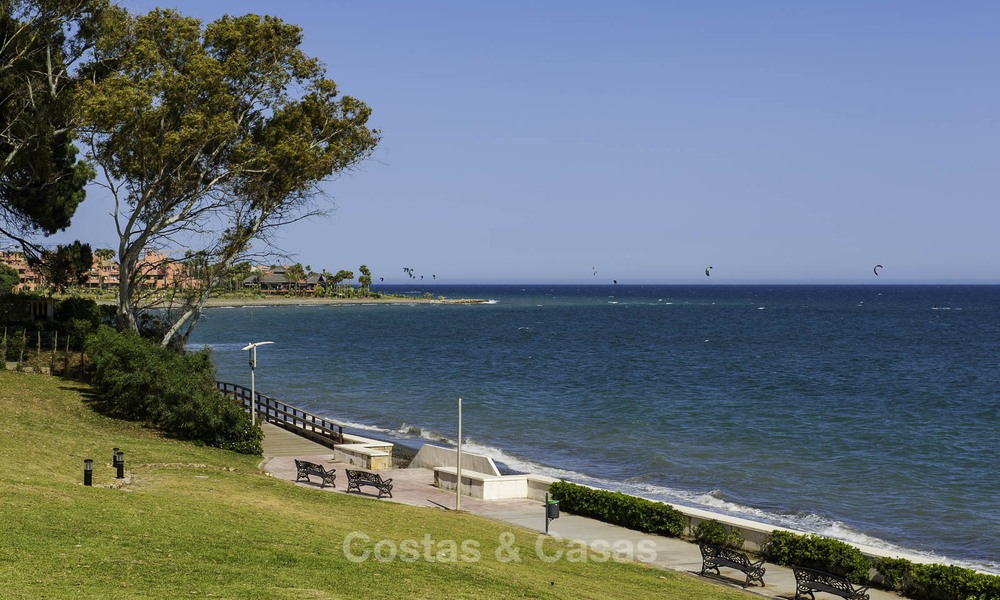 Apartments and Penthouses for sale in a luxury beach complex on the New Golden Mile, between Marbella and Estepona 13803
