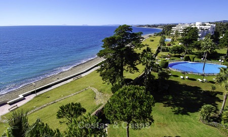 Apartments and Penthouses for sale in a luxury beach complex on the New Golden Mile, between Marbella and Estepona 13781