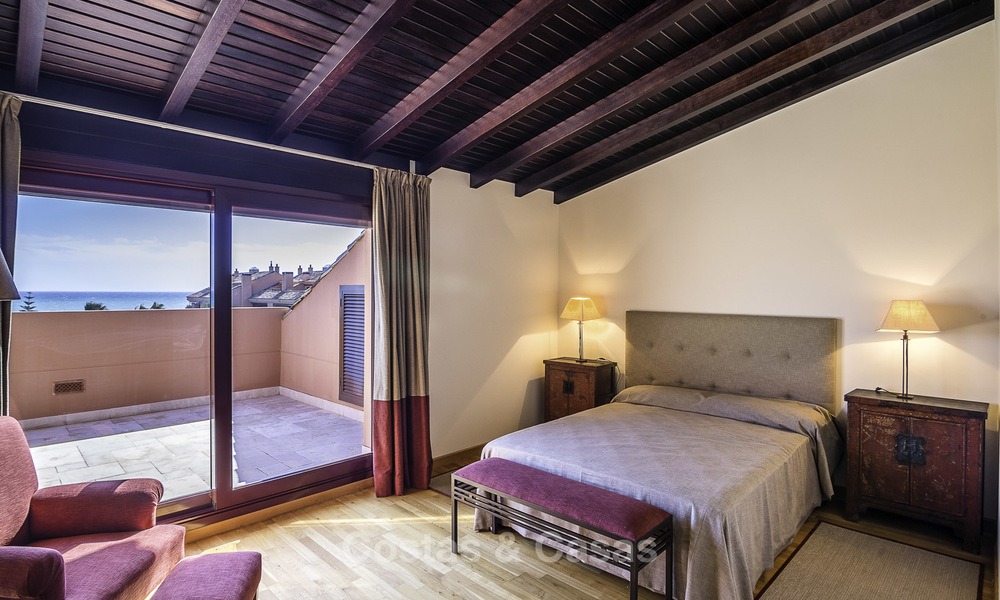 Exceptional luxury beachfront penthouse apartment for sale in a prestigious complex, Puerto Banus, Marbella 13888