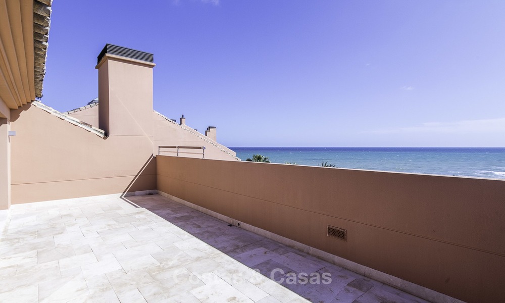 Exceptional luxury beachfront penthouse apartment for sale in a prestigious complex, Puerto Banus, Marbella 13889