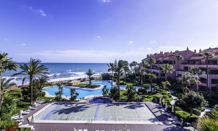 Exceptional luxury beachfront penthouse apartment for sale in a prestigious complex, Puerto Banus, Marbella 13908