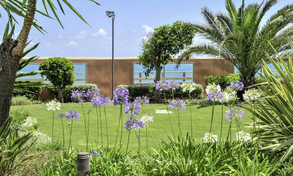 Exceptional luxury beachfront penthouse apartment for sale in a prestigious complex, Puerto Banus, Marbella 13930