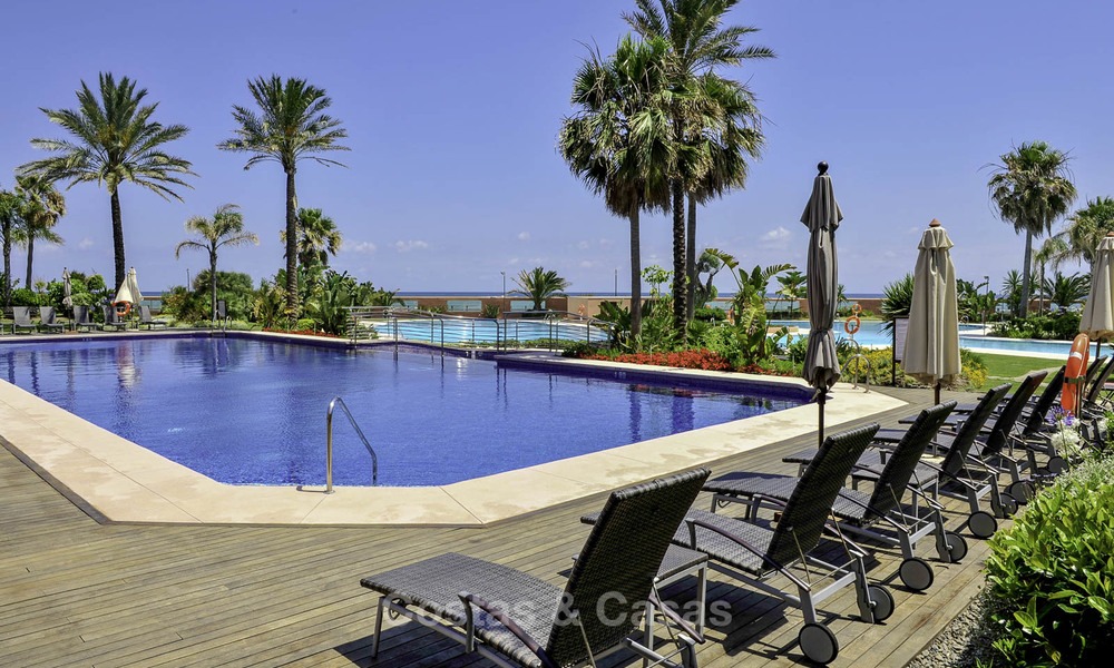 Exceptional luxury beachfront penthouse apartment for sale in a prestigious complex, Puerto Banus, Marbella 13932