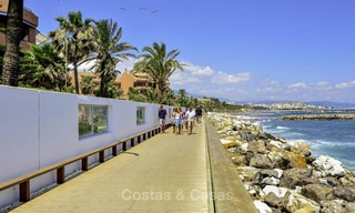 Exceptional luxury beachfront penthouse apartment for sale in a prestigious complex, Puerto Banus, Marbella 13935 