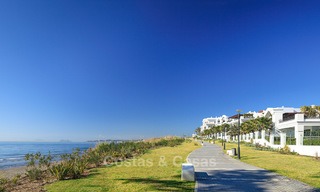 Doncella Beach: Exclusive frontline beach apartments and penthouses for sale in Estepona 14032 