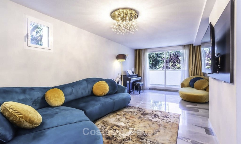 Gigantic, very stylish 4-bedroom penthouse apartment for sale in a prestigious beachside complex, Marbella - Estepona 14331