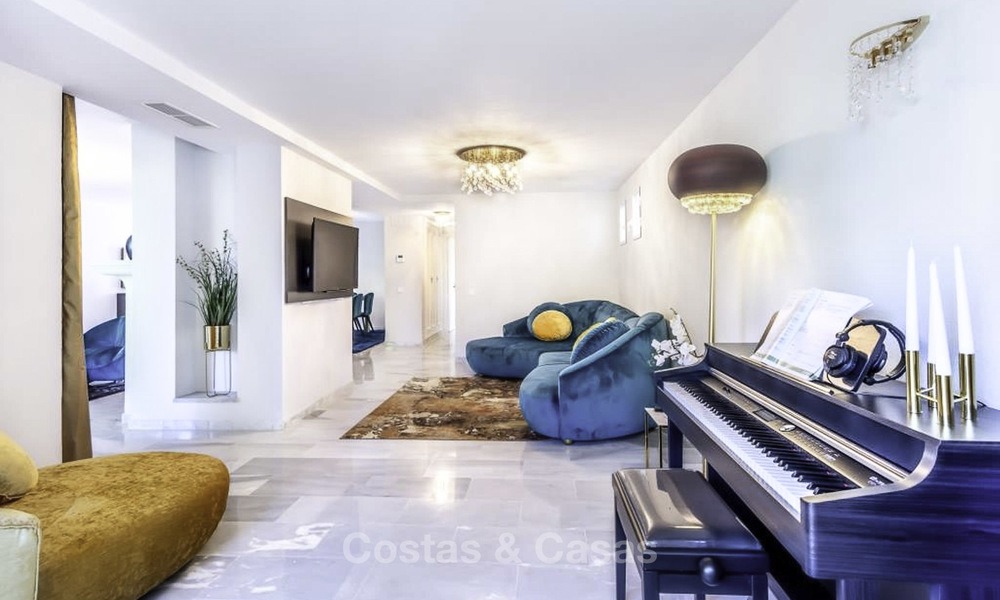 Gigantic, very stylish 4-bedroom penthouse apartment for sale in a prestigious beachside complex, Marbella - Estepona 14332