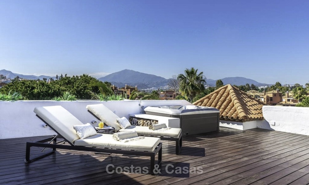 Gigantic, very stylish 4-bedroom penthouse apartment for sale in a prestigious beachside complex, Marbella - Estepona 14333