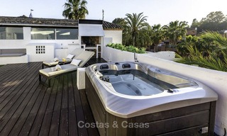 Gigantic, very stylish 4-bedroom penthouse apartment for sale in a prestigious beachside complex, Marbella - Estepona 14353 