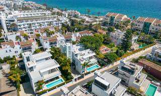 Beachside luxury villa for sale on the Golden Mile, Marbella, at walking distance to the beach and Puerto Banus 801482 
