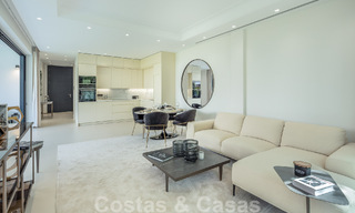 Beachside luxury villa for sale on the Golden Mile, Marbella, at walking distance to the beach and Puerto Banus 801484 