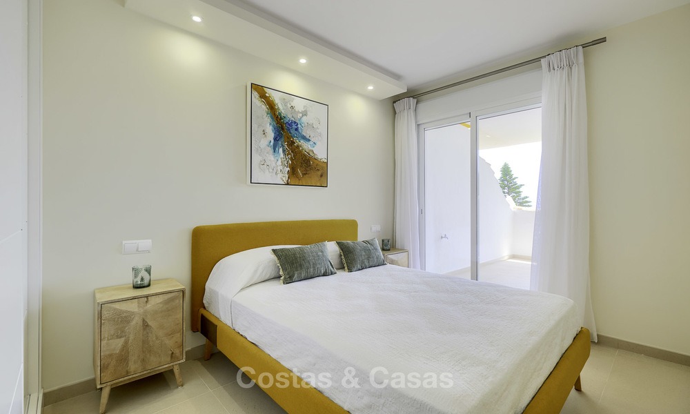 Fully renovated beachfront apartment with panoramic sea views for sale, Mijas Costa 14647