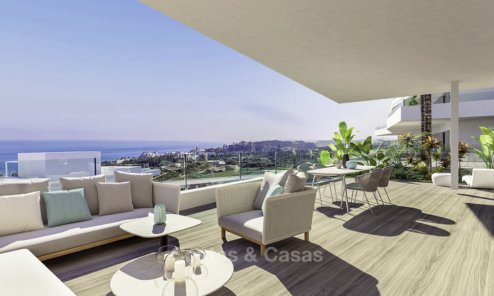 Elegant new modern apartments and penthouses with stunning sea views for sale, walking distance to the beach in Estepona 14997