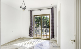 Spacious classical villa with excellent potential for sale in a quiet area of Elviria in East Marbella 15181 