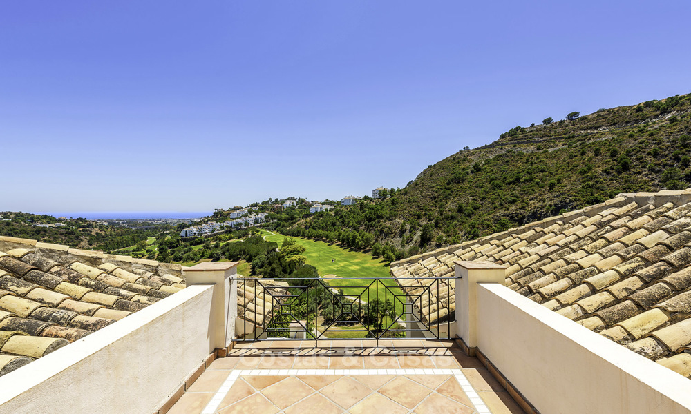 Ravishing modern Mediterranean style villa for sale, frontline golf, Benahavis - Marbella 15404