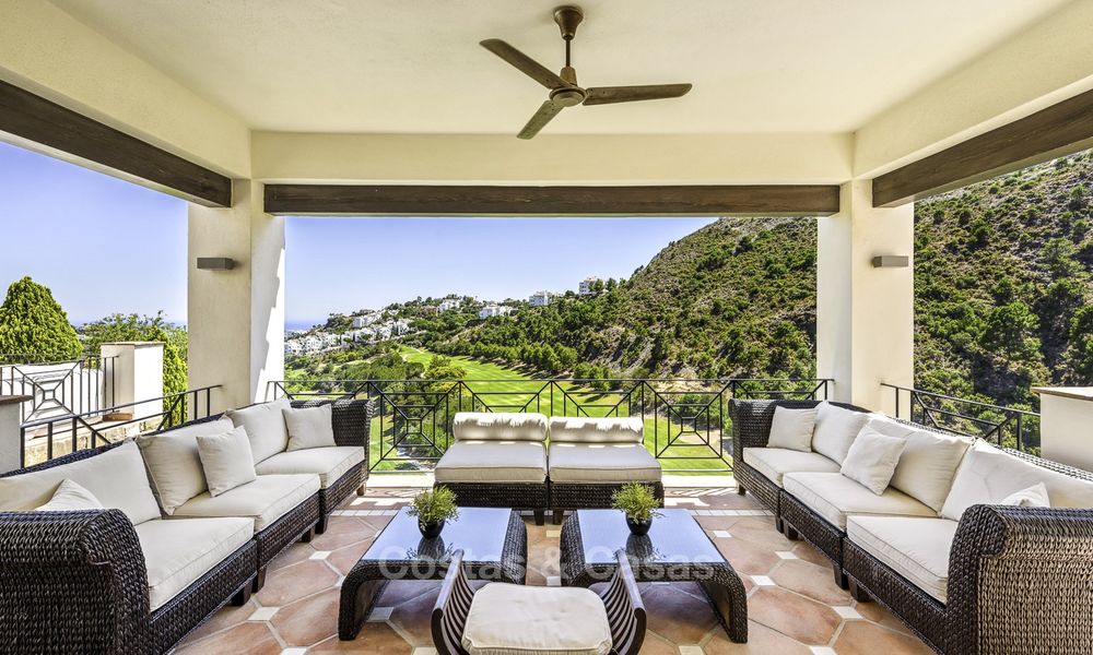 Ravishing modern Mediterranean style villa for sale, frontline golf, Benahavis - Marbella 15429