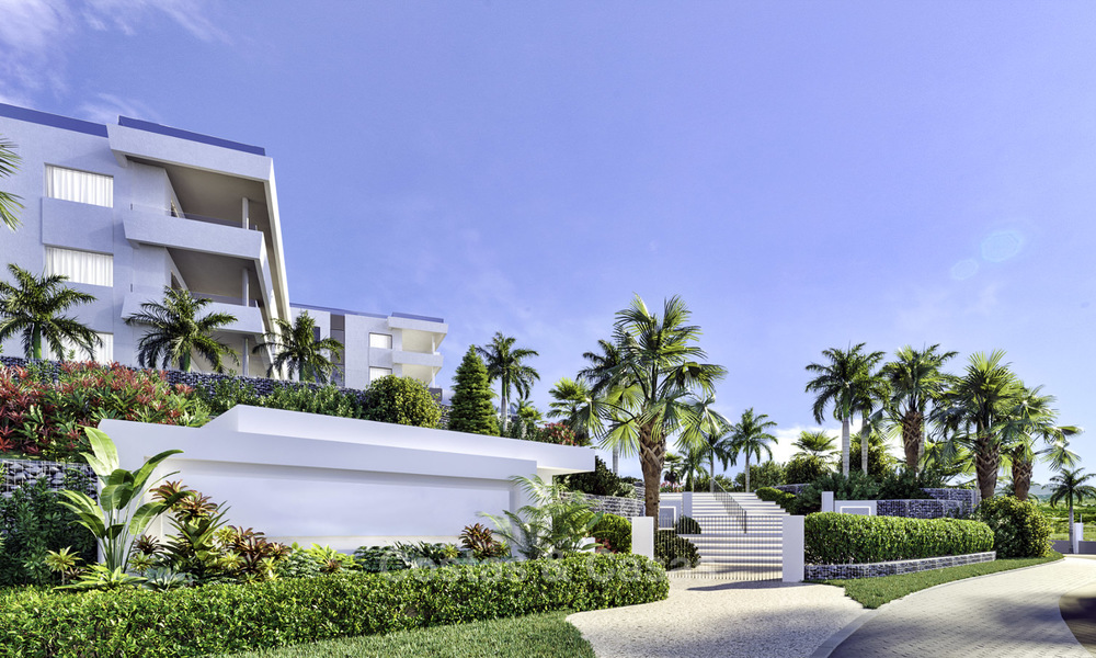 New deluxe contemporary townhouses for sale, front line golf, with stunning sea and golf views, East Marbella 16724