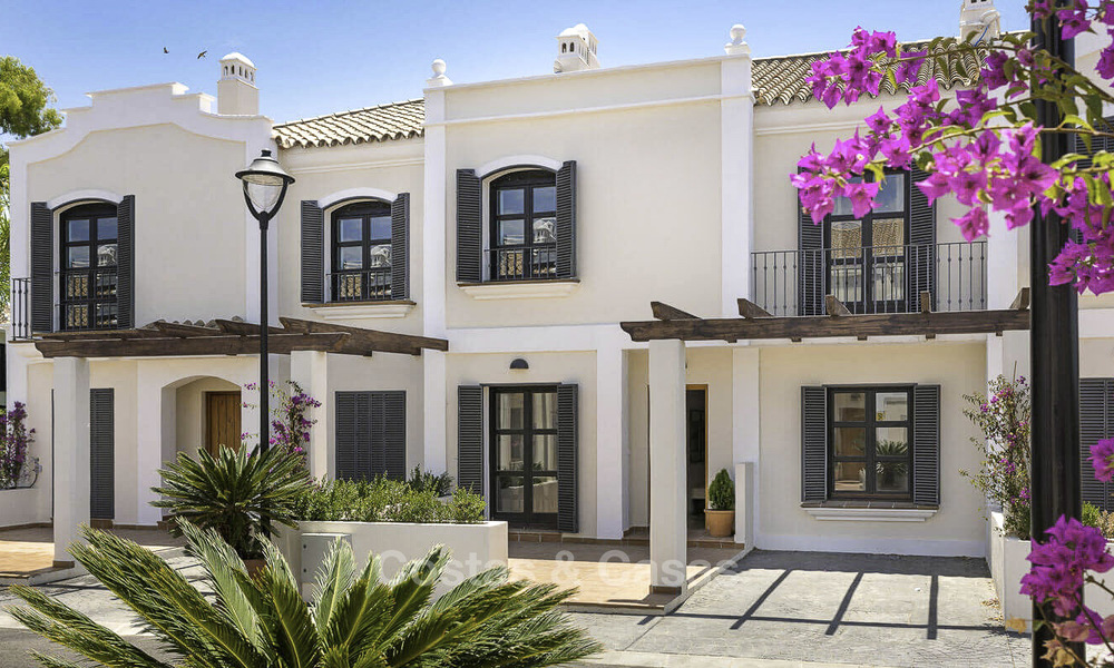 Beach side modern-Mediterranean luxury townhouse for sale, ready to move into, San Pedro, Marbella 15482
