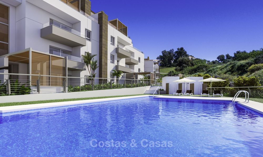 Modern luxury apartments and penthouses for sale in an esteemed golf resort in Mijas, Costa del Sol. Last unit! 16650