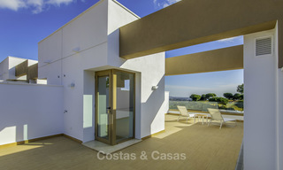New, move-in ready, modern townhouses for sale on an acclaimed golf resort in Mijas, Costa del Sol. 10% discount! 15679 