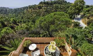 Cosy traditional-style villa with sea and mountain views for sale in El Madroñal, Benahavis - Marbella 16040 