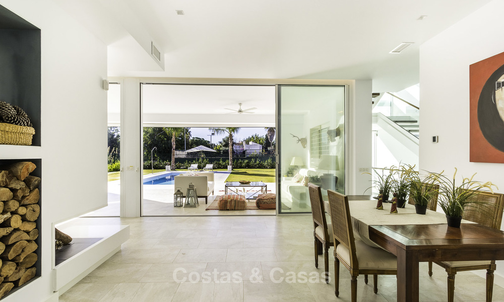 Newly built beach side luxury villa in contemporary style for sale, move-in ready, Marbella - Estepona 16593