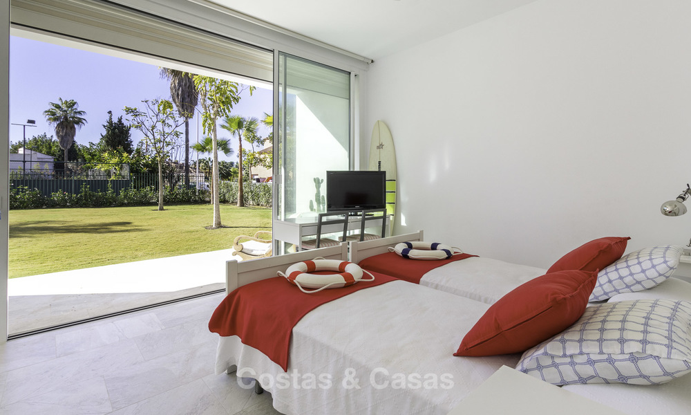 Newly built beach side luxury villa in contemporary style for sale, move-in ready, Marbella - Estepona 16607