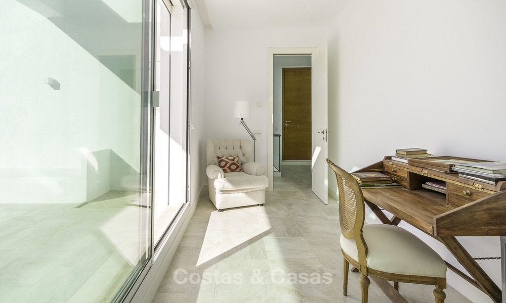 Newly built beach side luxury villa in contemporary style for sale, move-in ready, Marbella - Estepona 16615