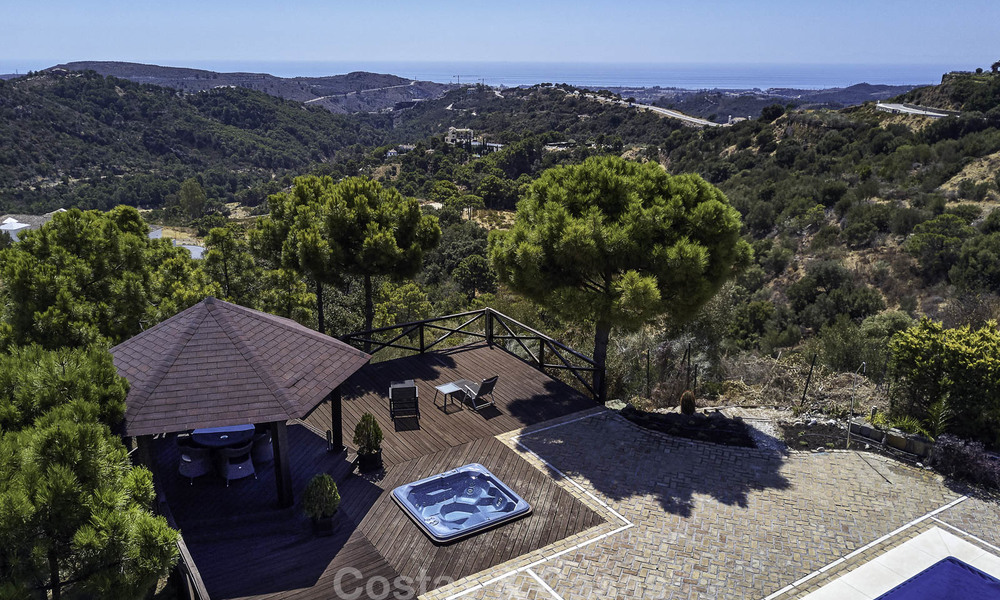 Charming rustic-modern luxury villa for sale with fantastic views in a gorgeous country estate, Benahavis - Marbella 16094