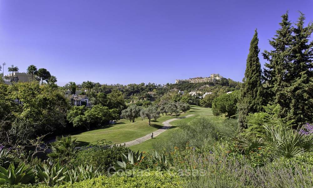 Charming modern-Mediterranean luxury villa for sale, frontline golf, Benahavis - Marbella 16308