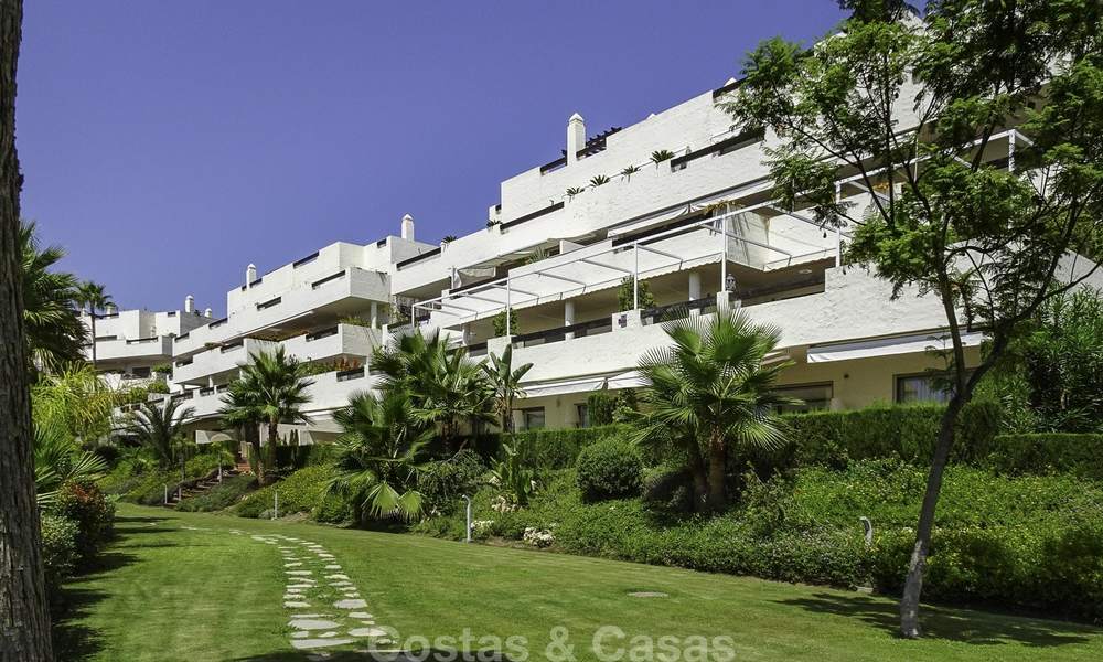 Attractive modern apartment with sea views for sale, in a quality gated complex, Benahavis - Marbella 16492