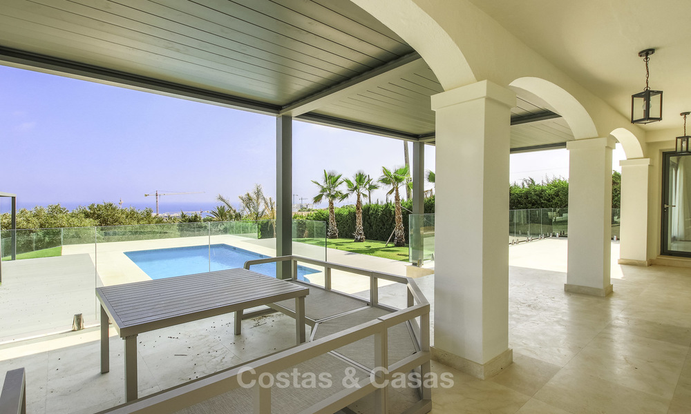 New modern-Mediterranean detached villa with sea views for sale, walking distance to marina and beach, Estepona 16537