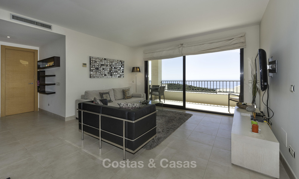 Move-in ready modern 3-bed apartment with spectacular sea and mountain views for sale in Marbella 16842