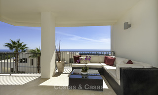 Modern move-in-ready 3-bed luxury apartment with sea and mountain views for sale in Marbella 16888 