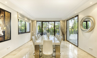 Modern-mediterranean luxury villa with guest quarters for sale, with sea views on the Golden Mile, Marbella 17029 