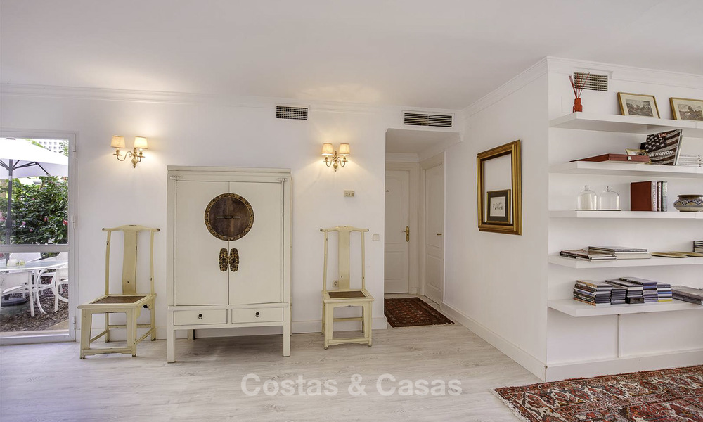 Cosy garden apartment for sale adjacent to a prestigious golf resort in Benahavis - Marbella 17065