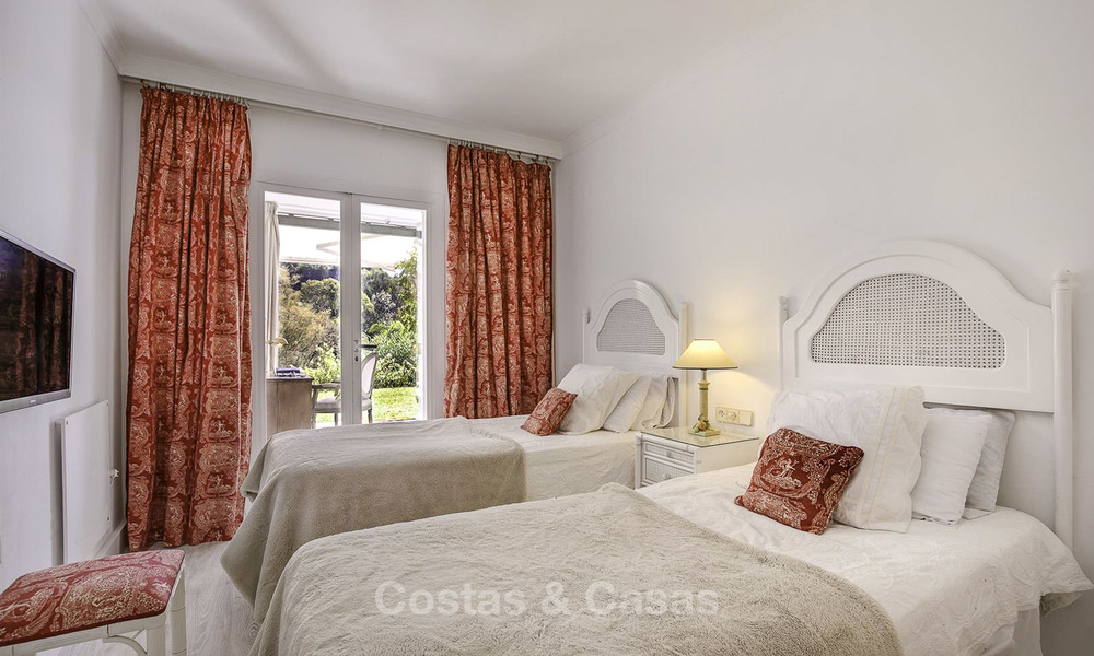 Cosy garden apartment for sale adjacent to a prestigious golf resort in Benahavis - Marbella 17079