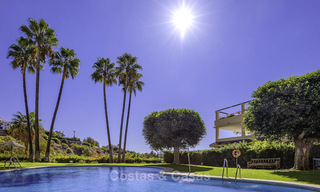 Cosy garden apartment for sale adjacent to a prestigious golf resort in Benahavis - Marbella 17084 