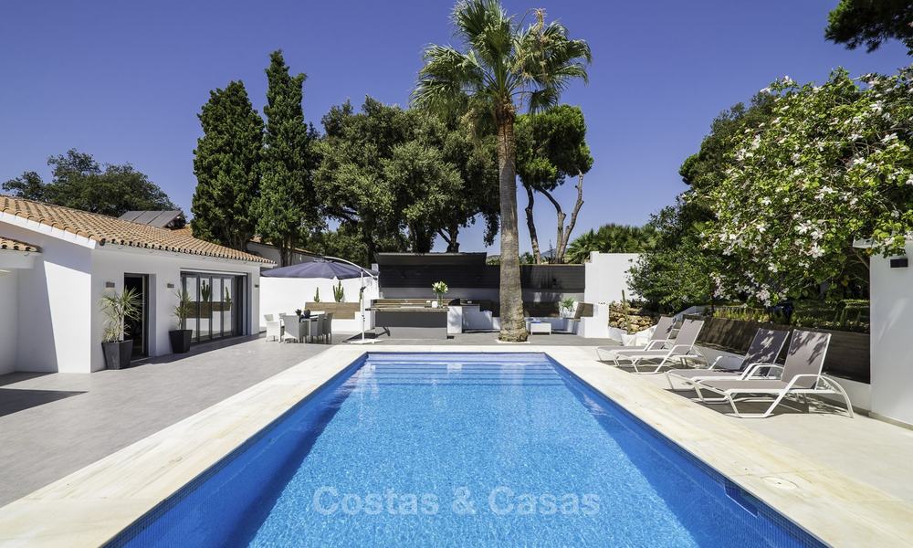 Attractive renovated Mediterranean luxury villa for sale, close to golf, amenities and beach in East Marbella 17331