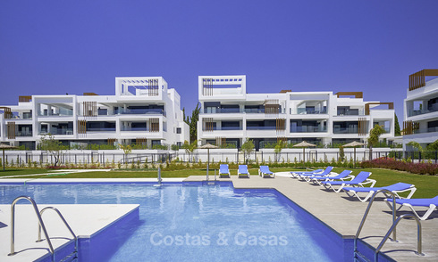 Attractive new modern apartments for sale, walking distance to beach and amenities, between Marbella and Estepona 17364