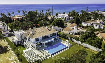 New built modern villa for sale, ready to move into and walking distance to the beach, at the edge of Marbella - Estepona 17652