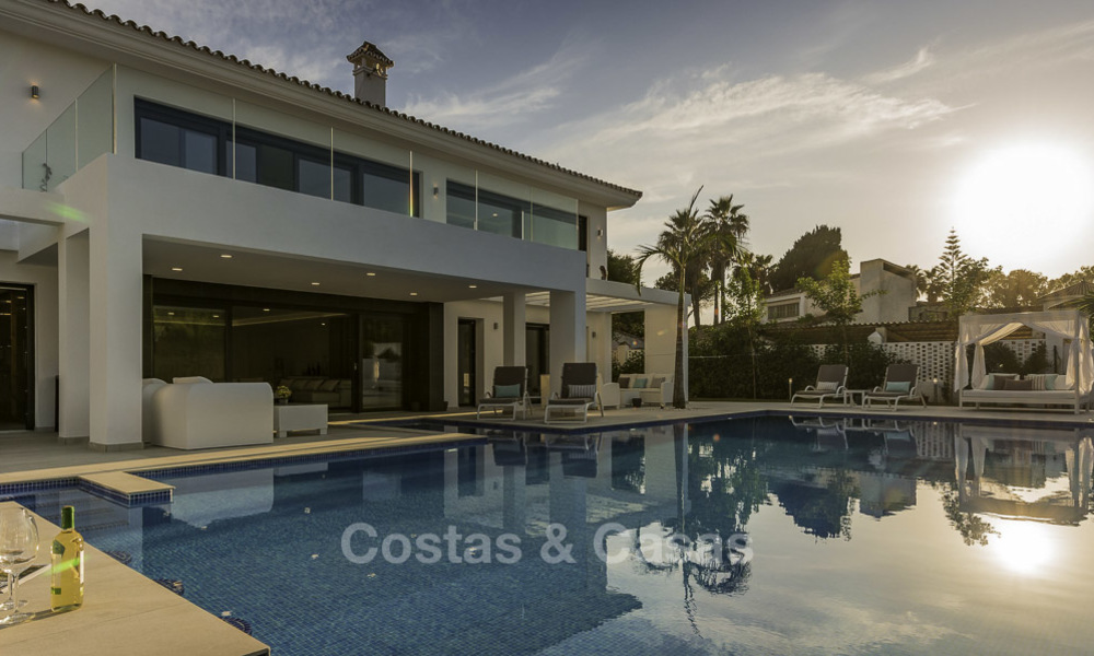 New built modern villa for sale, ready to move into and walking distance to the beach, at the edge of Marbella - Estepona 17673