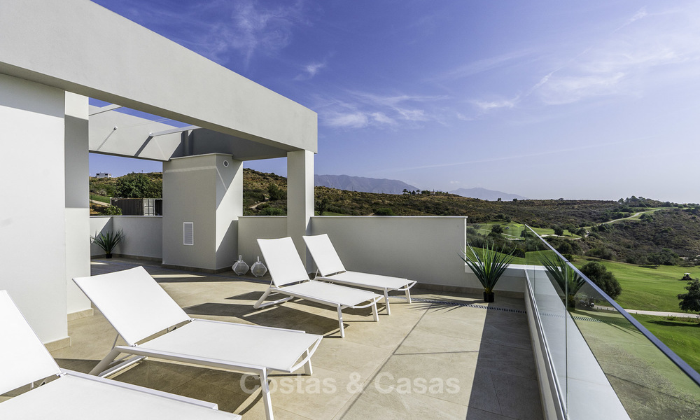 Spacious new built contemporary townhouses for sale, in a championship golf resort in Mijas 17792