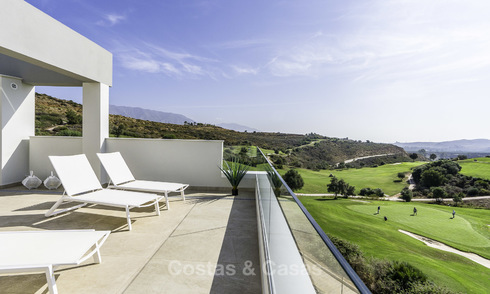 Spacious new built contemporary townhouses for sale, in a championship golf resort in Mijas 17794