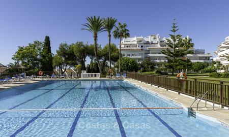 Ready to move in apartment for sale at walking distance from all amenities and Puerto Banus in Nueva Andalucia, Marbella 17910