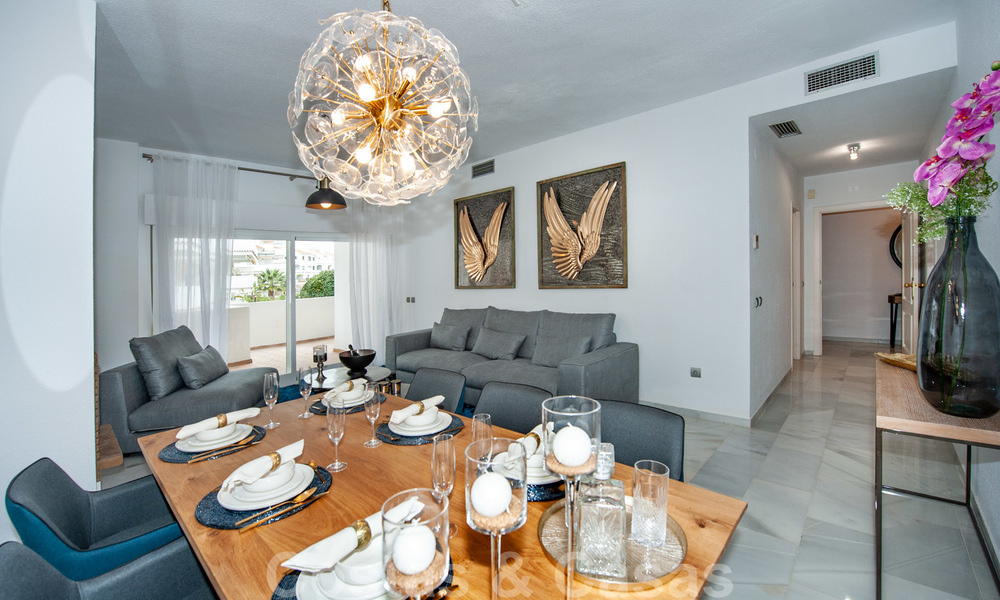 Ready to move in apartment for sale at walking distance from all amenities and Puerto Banus in Nueva Andalucia, Marbella 21082