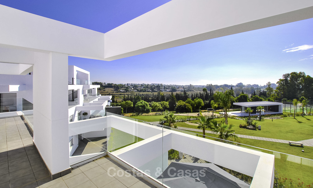 Impressive new built modern penthouse apartment for sale, with sea view, Benahavis - Marbella. Ready to move in. 17925