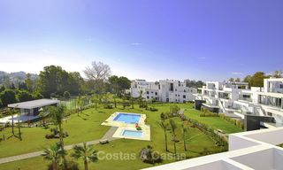 Impressive new built modern penthouse apartment for sale, with sea view, Benahavis - Marbella. Ready to move in. 17932 