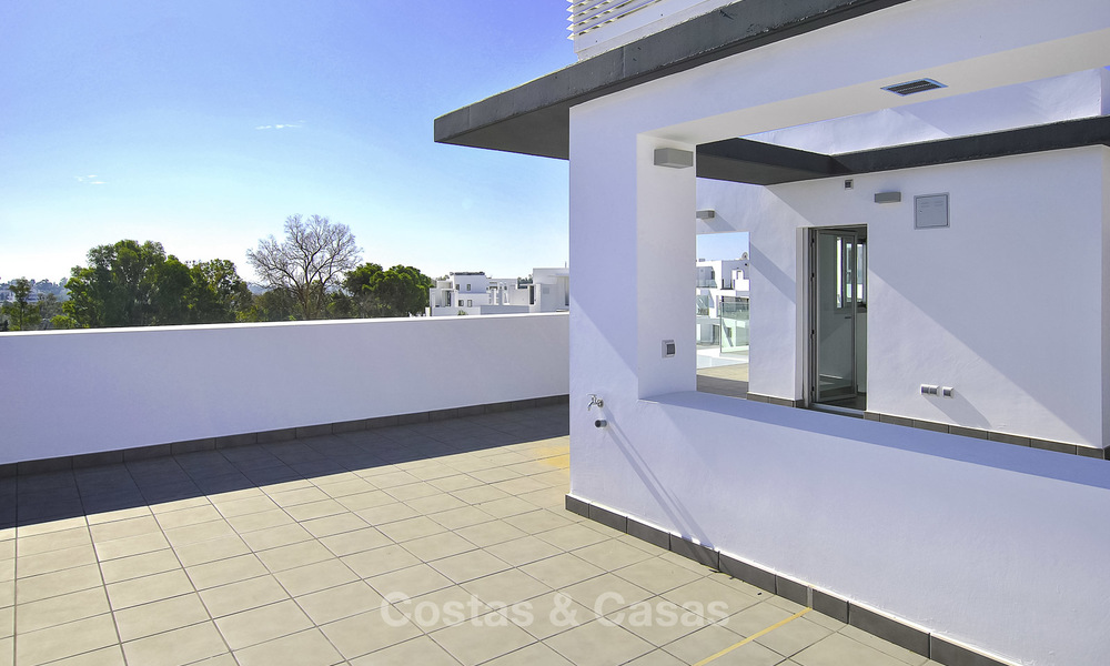 Impressive new built modern penthouse apartment for sale, with sea view, Benahavis - Marbella. Ready to move in. 17933